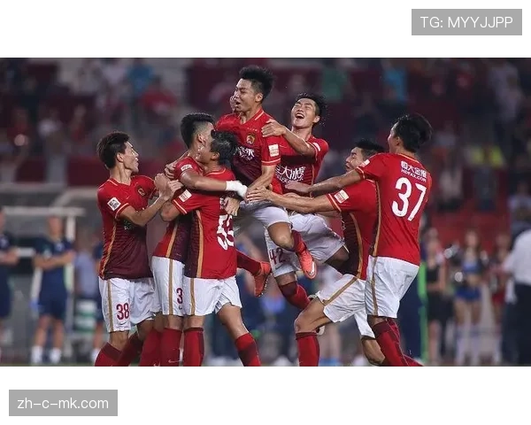 扎加杜肌腱受伤缺席至4月中旬,斯图加特后防线轮换受影响 扎加杜肌腱受伤缺席至4月中旬,斯图加特后防线轮换受影响